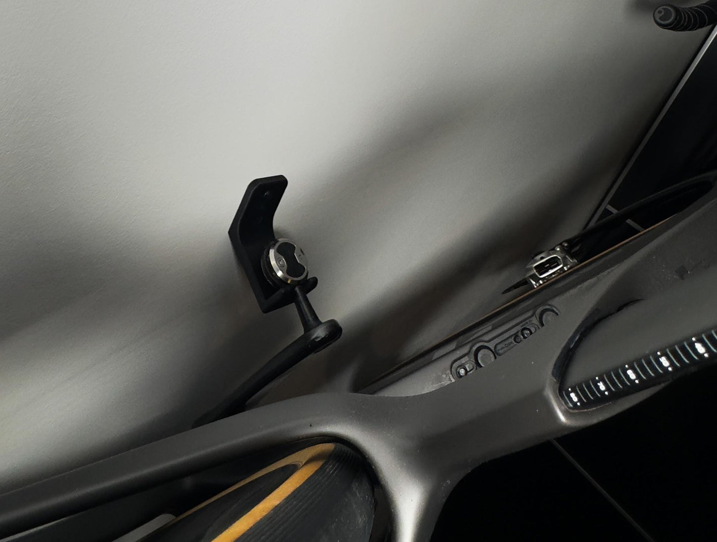 Rennrad Wandhalterung / minimalistische Fahrrad Halterung / 3D-Druck / Wall Mount / Fahrradliebhaber Geschenk