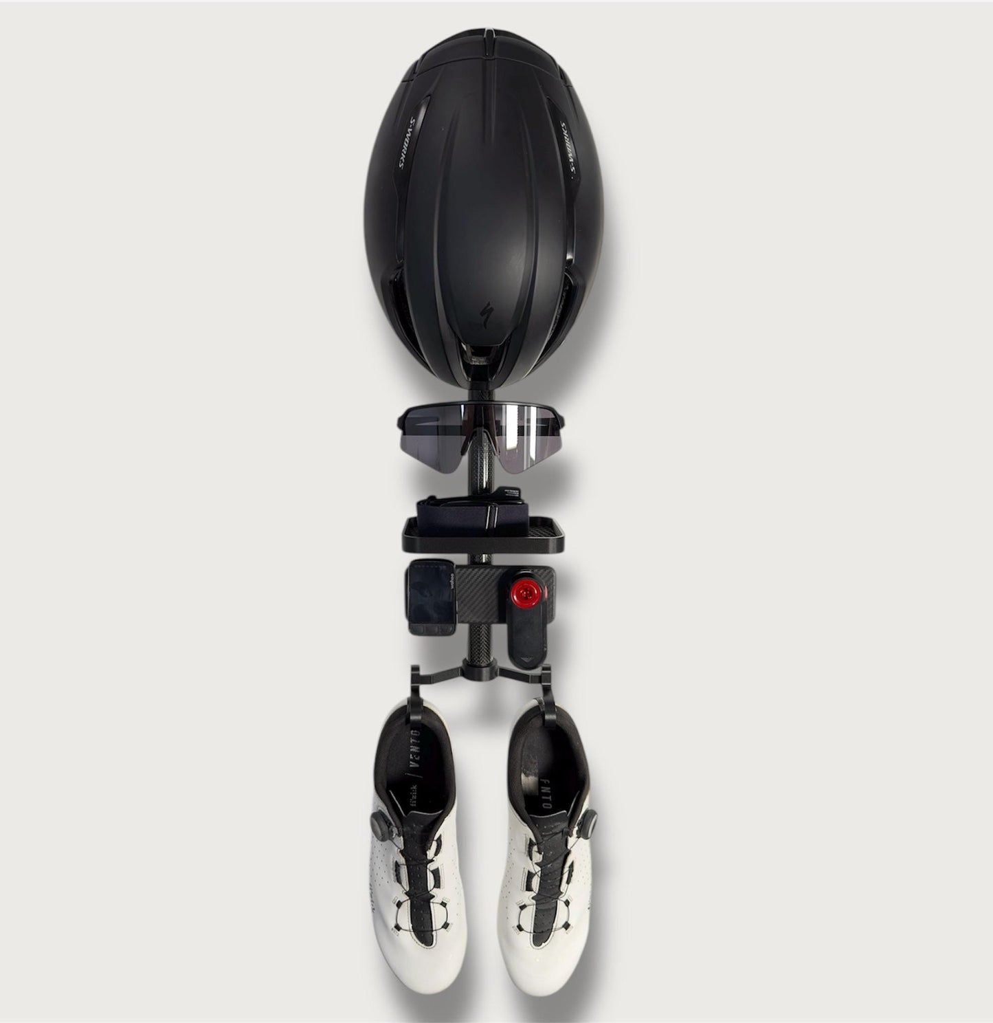 Bike Gear Rack | Wandhalter Bike Organizer für Helm, Brille und Schuhe – Carbon & 3D Print, Geschenk für Radfahrer / Bike Wall Organizer